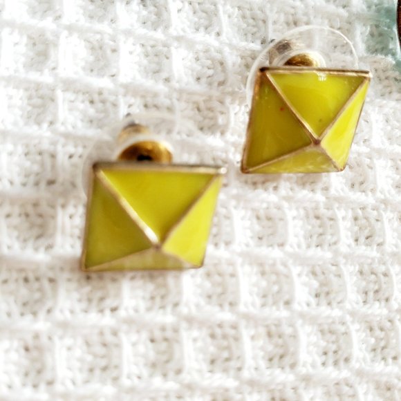 Vintage 80s 90s Stud Earrings 4 pairs Floral Fabric Leafy Purple Cute Yellow ++ - Picture 2 of 6